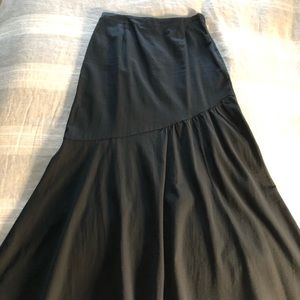 Uniqlo long dark blue skirt